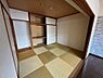 その他：6帖の和室で横になりくつろぎを味わえます