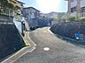 その他：【前面道路含む現地】北側前面道路、幅員約6m・間口約11.7mで接道しています。