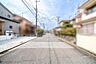 その他：【前面道路含む現地写真】周辺は、戸建が立ち並ぶ落ち着いた住宅街。北西側前面道路は約6.0m。