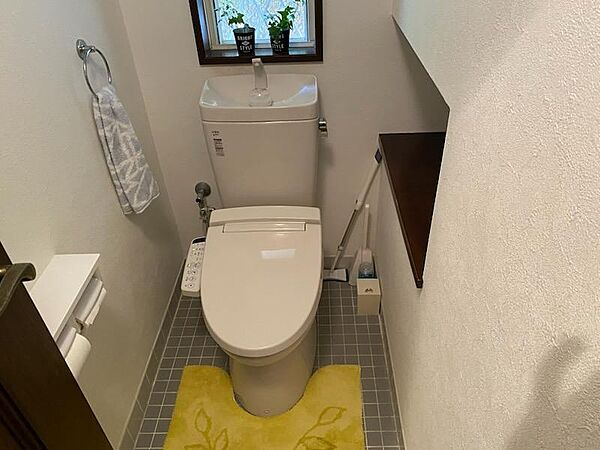 トイレを拡大表示