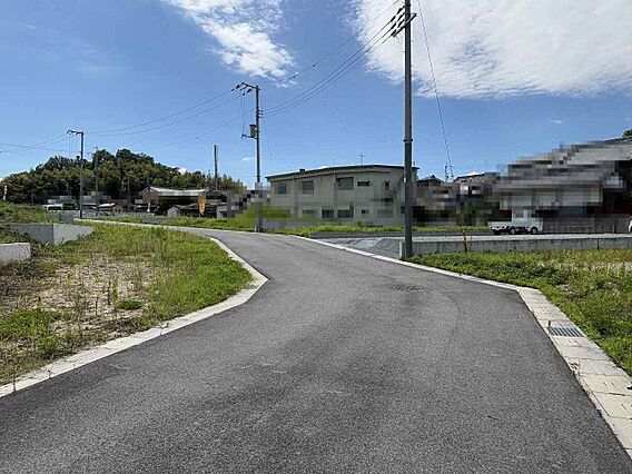 前面道路幅員：...
