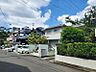 その他：緑豊かな街並みに溶け込む、落ち着いた雰囲気の戸建て。ゆとりのある暮らしをお求めの方におすすめです。