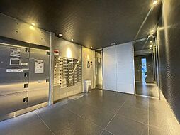 エントランス　宅配ボックスあり