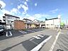 周辺：セブンイレブン 松戸小金原団地店（640m）