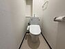 トイレ：独立したトイレで、プライバシーにも配慮された配置。