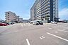 駐車場：敷地内に駐車場があり、必要なときに使いやすい環境。暮らしの自由度が広がります。
