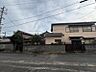 外観：閑静な住宅街に佇む物件です。落ち着いた住環境で、新たな暮らしを始めませんか。