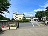 周辺：【小学校】松伏町立松伏小学校まで747ｍ