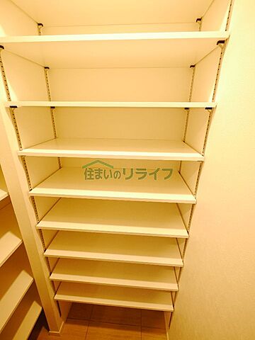 収納