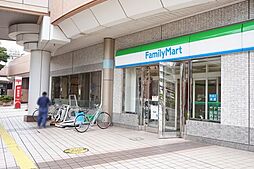 イースト　ヒル