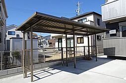 カトリーヌ　ヒルズ