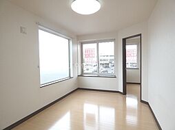 グラウディ・レビジョンIII 201 2階1LDKのリビング/ダイニング