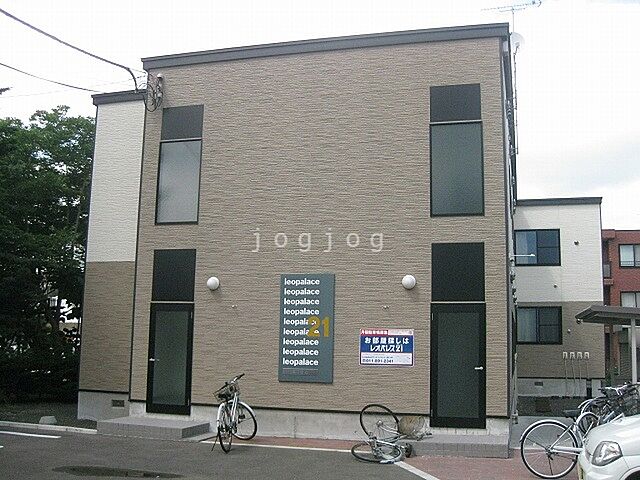 4 / 39