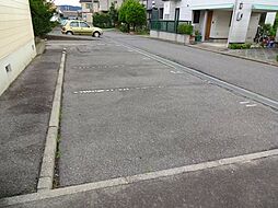 6 / 11