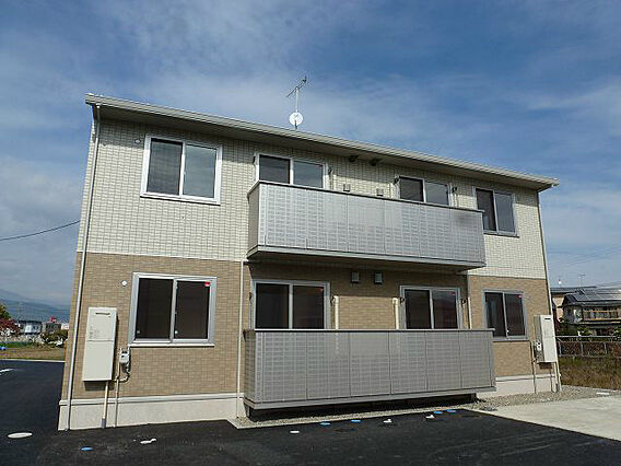 エアフィールド犀陵B_トップ画像