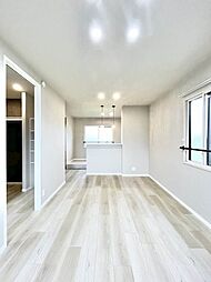 F・ルミエール A202 2階1LDKのリビング/ダイニング