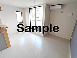 La  tour  net. huit 104 1階2LDKのリビング/ダイニング