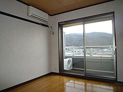 リジューム 4階2DKのリビング/ダイニング