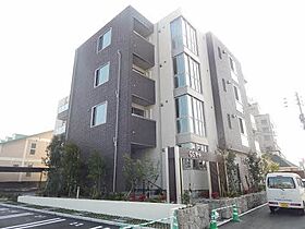 福岡県久留米市野中町（賃貸マンション1LDK・1階・42.29㎡） その1