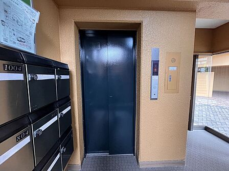 エレベーターがあるので重い荷物を持っての移動も楽々!