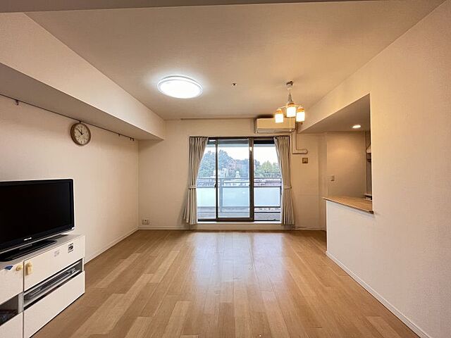 リビング/ダイニング 名古屋市千種区汁谷町