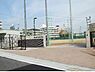 周辺：神丘中学校　徒歩約15分（約1200ｍ）　校訓「伸びる　広がる　実る」2012年9月より新校舎での生活が始まりました。制服はブレザーです。