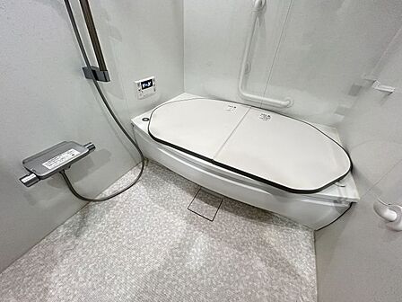 追炊き機能でいつでも温かく入浴できます！また浴室暖房乾燥機も完備されています♪