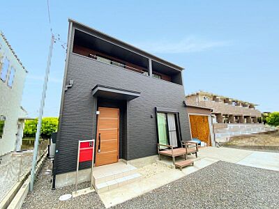 外観：こだわりの注文住宅☆室内大変綺麗にお使いです！