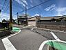 外観：北西の前面道路は約6.5m！駐車や車の出し入れがしやすく運転に不慣れな方も安心です♪
