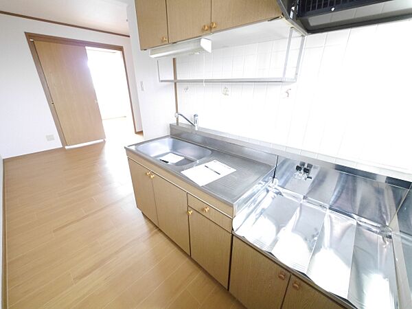 apartment 茨城県北茨城市中郷町小野矢指
中郷町小野矢指の賃貸情報を見る
物件地図