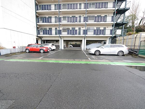 駐車場を拡大表示