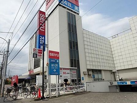 西友鳩ヶ谷店 徒歩6分。 460m