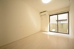 アットリラ稲毛海岸A 1階1Kのリビング/ダイニング