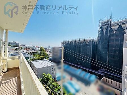 ◇南向きバルコニー♪陽当たりの良い室内♪お洗濯も良く乾きます♪