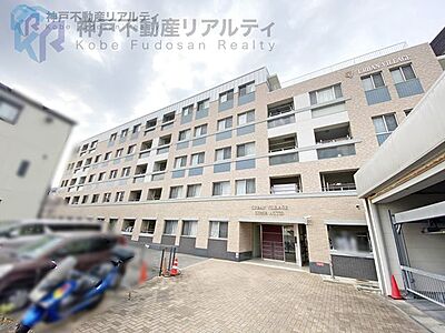 外観：◇ルーフバルコニー、車庫権利付き物件♪