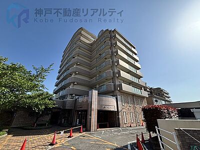外観：居住中につき事前ご予約で内覧も受付中♪お気軽にお問い合わせください♪