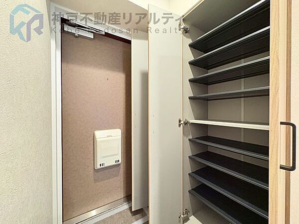 玄関を拡大表示