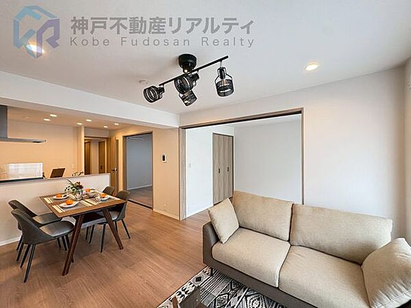 リビング/ダイニングを拡大表示