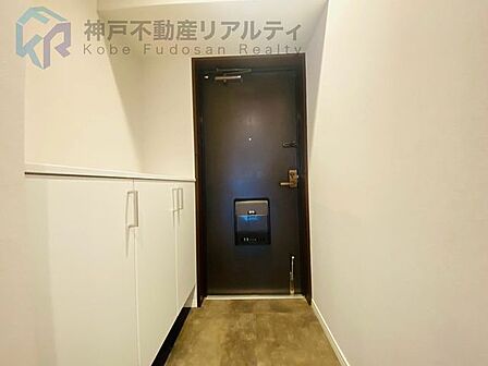 シューズボックスのある玄関♪ご家族のお履物も整理しやすいですね♪