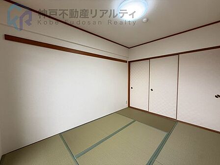 ・落ち着いた和室もございます♪