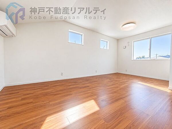洋室を拡大表示