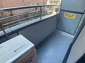 ヴィアシテラ新宿  ｜ 東京都新宿区百人町１丁目21（賃貸マンション2LDK・1階・56.84㎡） その9