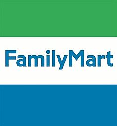 ファミリーマート千歳烏山駅東口店 徒歩13分。 1040m
