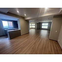 TKビル(新井1) 3階3SLDKのリビング/ダイニング