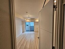 ログ都庁前 203 2階1Kのリビング/ダイニング