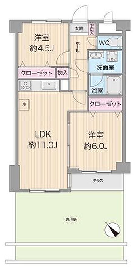 約11.0帖のLDKと2つの洋室を備えた2LDKの間取りで、各居室にクローゼットなどの収納が配置されているほか、テラスと専用庭が併設されたレイアウトとなっています。