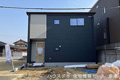 外観：【2025/1/27撮影】【JR瀬田駅まで徒歩12分！】並列駐車2台可(車種による)　瀬田小学校まで徒歩5分　長期優良住宅