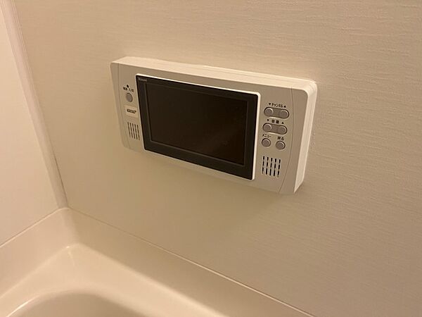 画像16:浴室TV
