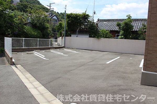 画像28:駐車場