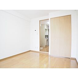 ユウ・ドリーム 210 2階1Kのリビング/ダイニング